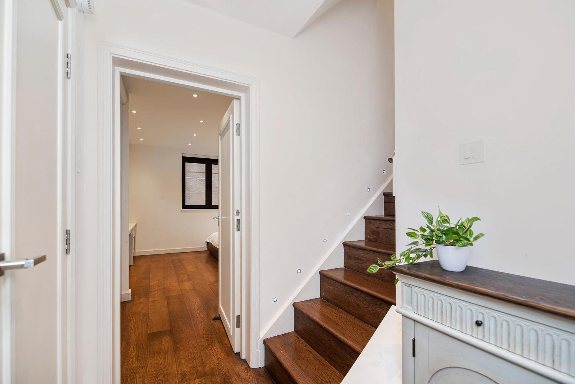 Central 2 Bed Maissonette ロンドン エクステリア 写真